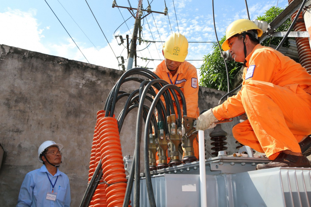 Ngành điện miền Nam triển khai chương trình tri ân khách hàng sử dụng điện 2022