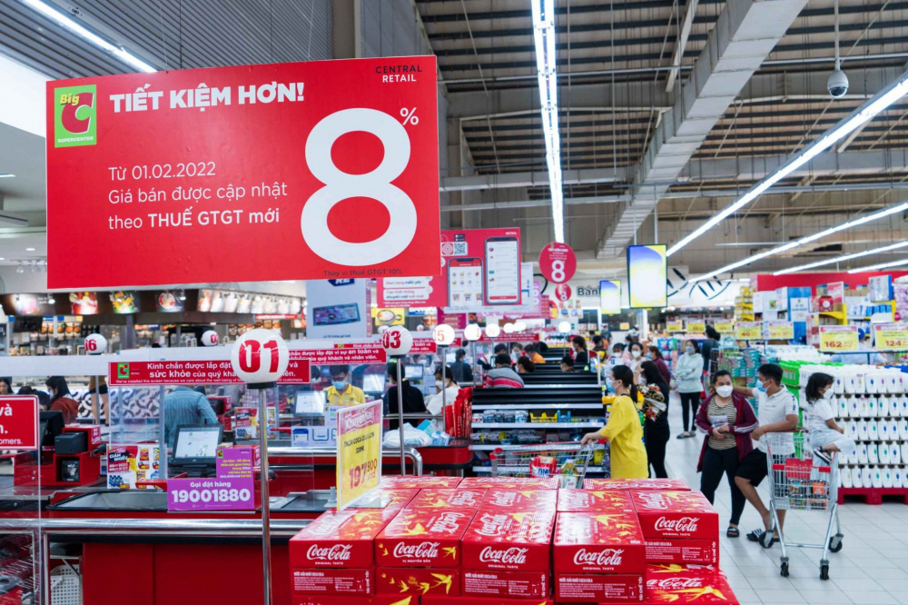 Thuế VAT giảm còn 8% giúp người tiêu dùng mua sắm tiết kiệm hơn