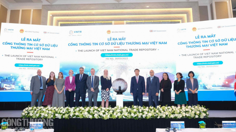 Lễ Ra mắt Cổng thông tin Cơ sở Dữ liệu Thương mại Việt Nam (VNTR)