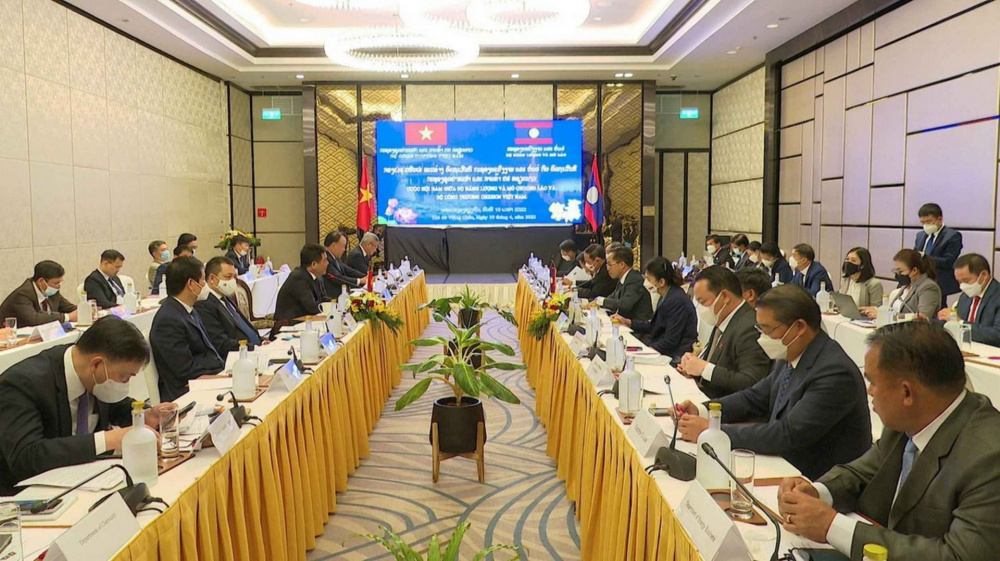 Ngày 10/4/2022, trong khuôn khổ chuyến công tác CHDCND Lào để đồng chủ trì Hội nghị Hợp tác phát triển thương mại biên giới với Cwin63 sân chơi đỉnh cao Lào, Bộ trưởng Nguyễn Hồng Diên đã có buổi hội đàm với Bộ trưởng Bộ Năng lượng và Mỏ Lào Daovong Phonekeo