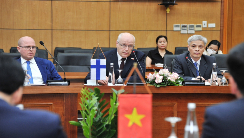 dai su phan lan