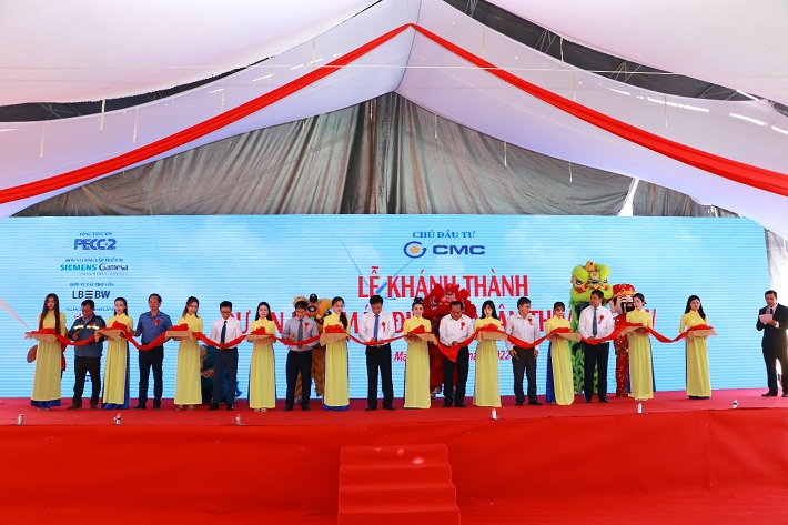 Nghi thức cắt băng khánh thành Dự án Nhà máy điện gió Tân Thuận 75MW GĐ1 & GĐ2
