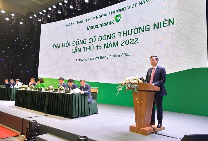 Ông Phạm Quang Dũng – Chủ tịch HĐQT trình bày báo cáo tại Đại hội