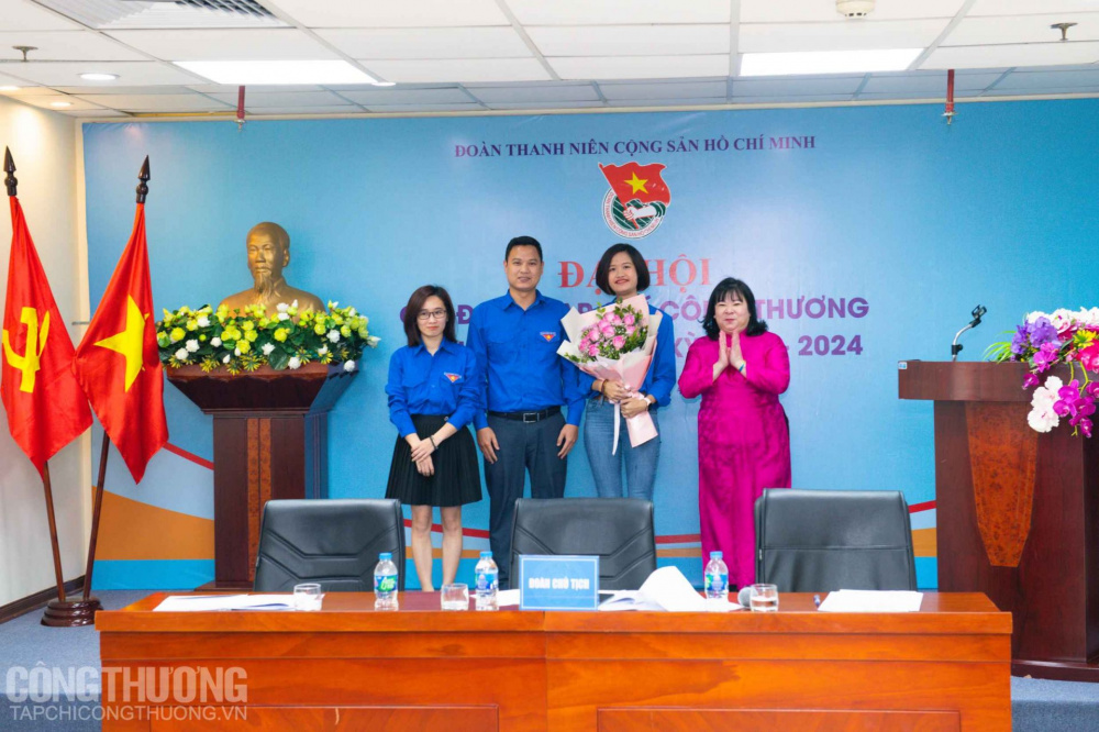 Ra mắt Ban chấp hành Chi đoàn CWIN ✅ Nhà cái cờ bạc trực tuyến tốt nhất và Thương hiệu uy tín khóa III