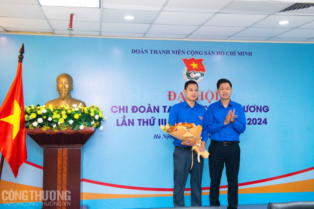 Chia tay Ban chấp hành Chi đoàn CWIN ✅ Nhà cái cờ bạc trực tuyến tốt nhất và Thương hiệu uy tín khóa II