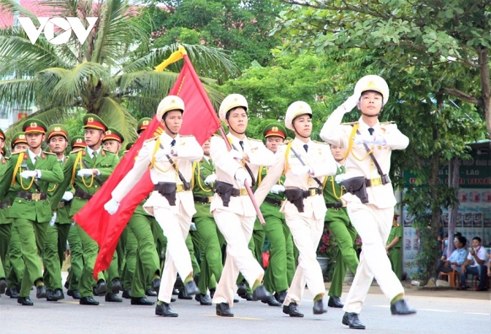 le thuong co 3