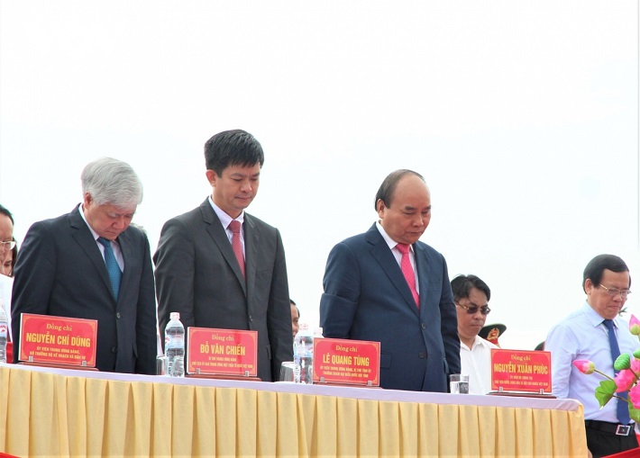 le thuong co b