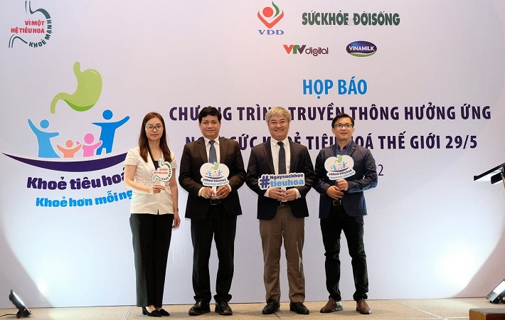 Đại diện Viện Dinh dưỡng, Báo Sức khỏe & Đời sống, VTV Digital và Vinamilk cùng khởi động chương trình truyền thông hưởng ứng Ngày Sức khỏe Tiêu hóa Thế giới 29/5