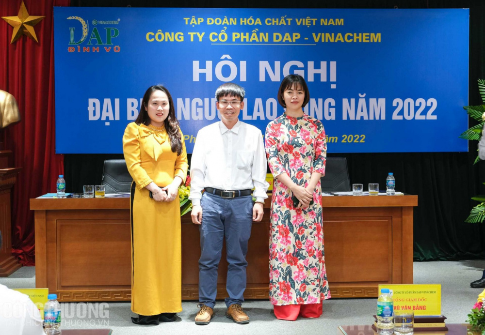 Ban Thanh tra nhân dân nhiệm kỳ mới ra mắt Hội nghị