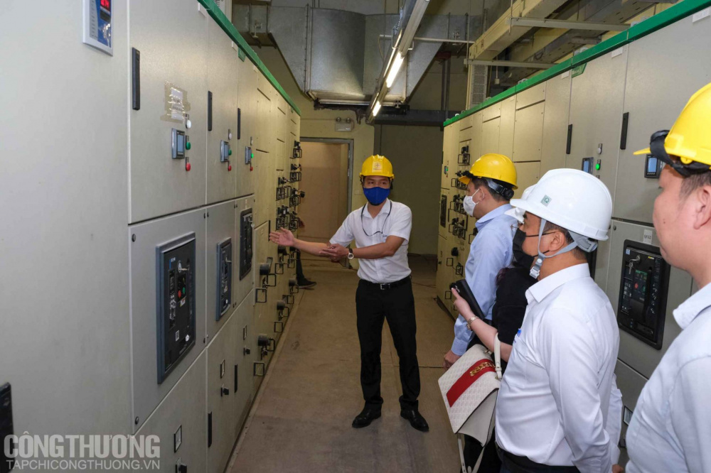 Thứ trưởng Cwin63 sân chơi đỉnh cao Đặng Hoàng An kiểm tra và làm việc về phương án cung cấp điện tại các địa điểm tổ chức thi đấu Sea Games 31 trên địa bàn Thành phố Hà Nội
