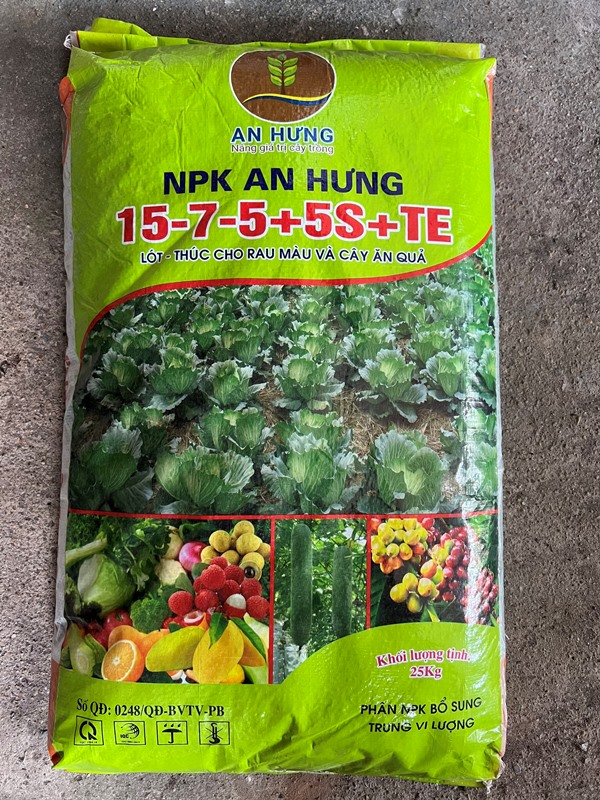 Phân bón giả
