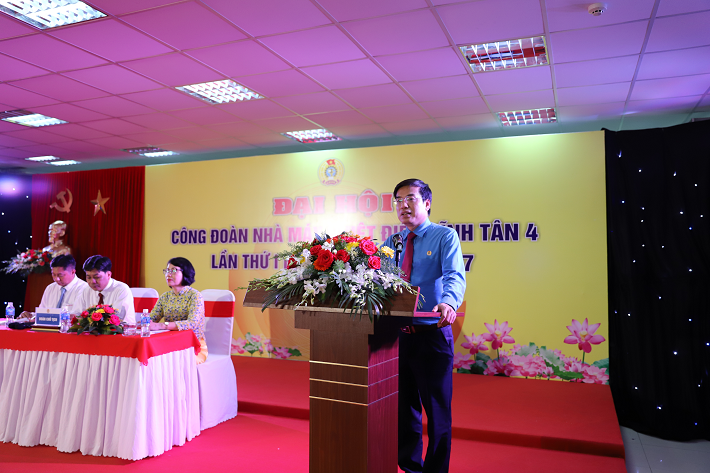 Đồng chí Uông Quang Huy - Phó Chủ tịch Công đoàn ĐLVN phát biểu chỉ đạo tại Đại hội