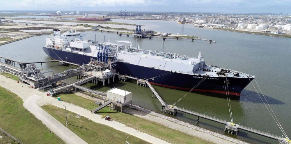 Tàu chở khí LNG tại Freeport LNG