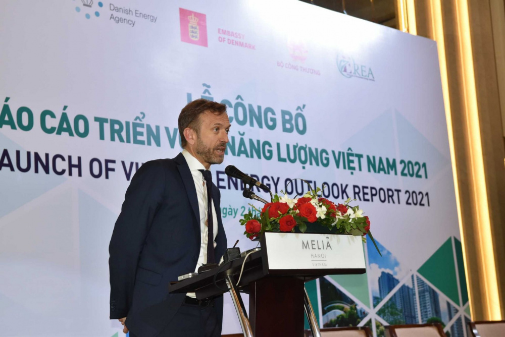 Ông Kristoffer Böttzauw - Tổng Giám đốc Cơ quan Năng lượng Đan Mạch (DEA) phát biểu tại buổi Lễ