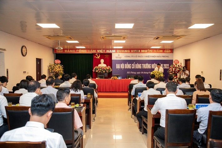 Quang cảnh đại hội