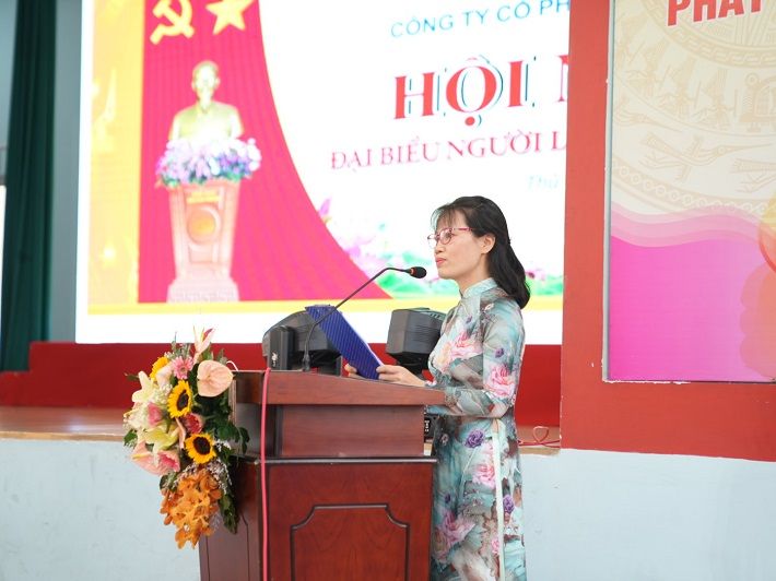 ba pham hoai linh