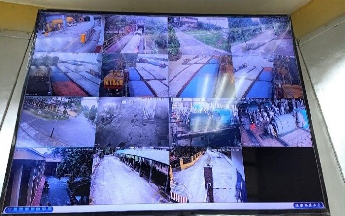 Hệ thống giám sát hoạt động SXKD cũng như môi trường được truyền về màn hình quản lý trung tâm.
