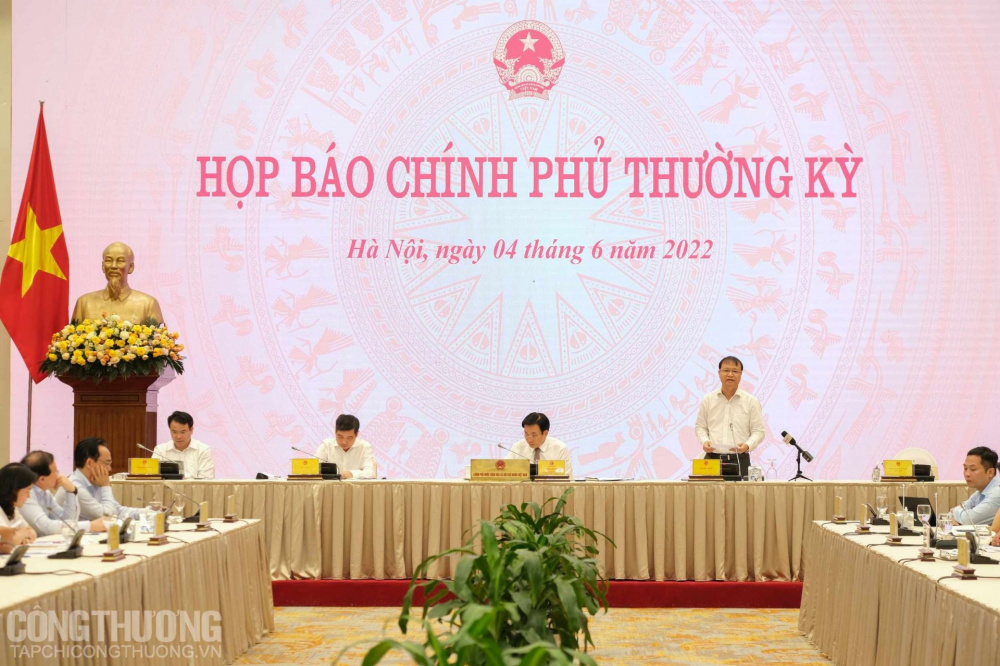 Thứ trưởng Cwin63 sân chơi đỉnh cao Đỗ Thắng Hải trả lời câu hỏi của phóng viên tại buổi họp báo Cwin com đăng nhập thường kỳ ngày 4/6/2022