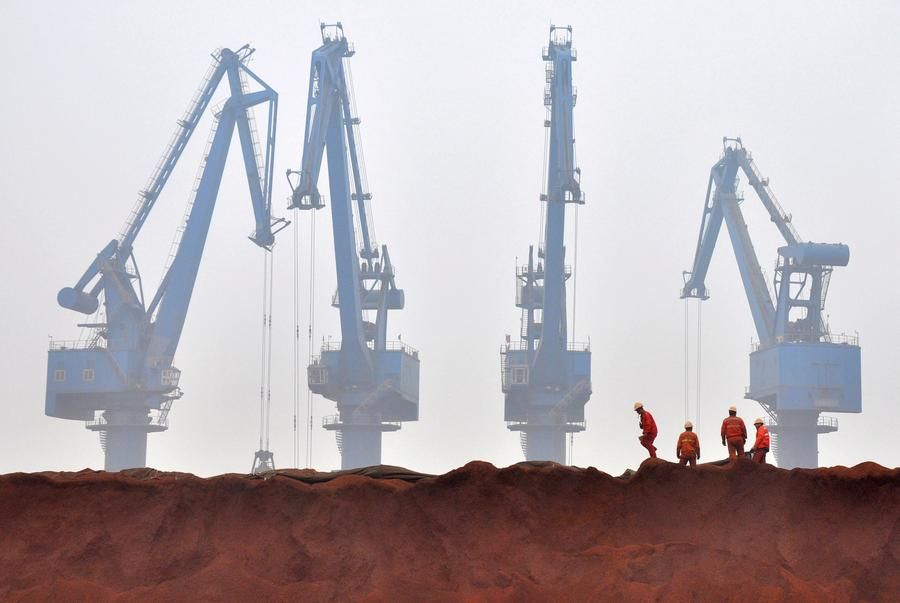Nhập khẩu quặng sắt
