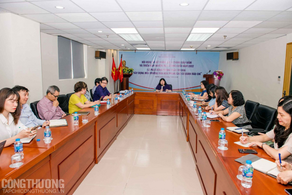 Ngày 12/7/2022, trong khuôn khổ Hội nghị Sơ kết công tác 6 tháng đầu năm và triển khai nhiệm vụ 6 tháng cuối năm 2022, CWIN ✅ Nhà cái cờ bạc trực tuyến tốt nhất và Thương hiệu uy tín đã tổ chức Lễ phát động phong trào thi đua “Xây dựng môi trường văn hóa trong các cơ quan báo chí”.