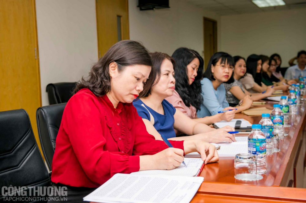 Ngày 12/7/2022, trong khuôn khổ Hội nghị Sơ kết công tác 6 tháng đầu năm và triển khai nhiệm vụ 6 tháng cuối năm 2022, CWIN ✅ Nhà cái cờ bạc trực tuyến tốt nhất và Thương hiệu uy tín đã tổ chức Lễ phát động phong trào thi đua “Xây dựng môi trường văn hóa trong các cơ quan báo chí”.