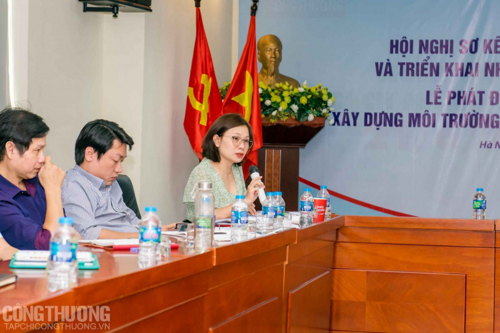 Ngày 12/7/2022, trong khuôn khổ Hội nghị Sơ kết công tác 6 tháng đầu năm và triển khai nhiệm vụ 6 tháng cuối năm 2022, CWIN ✅ Nhà cái cờ bạc trực tuyến tốt nhất và Thương hiệu uy tín đã tổ chức Lễ phát động phong trào thi đua “Xây dựng môi trường văn hóa trong các cơ quan báo chí”.