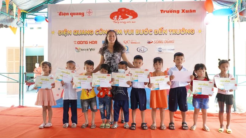 Điện Quang “Thắp sáng ước mơ”