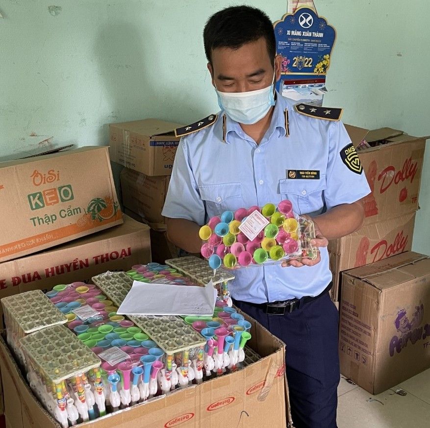 Kẹo hình khẩu súng