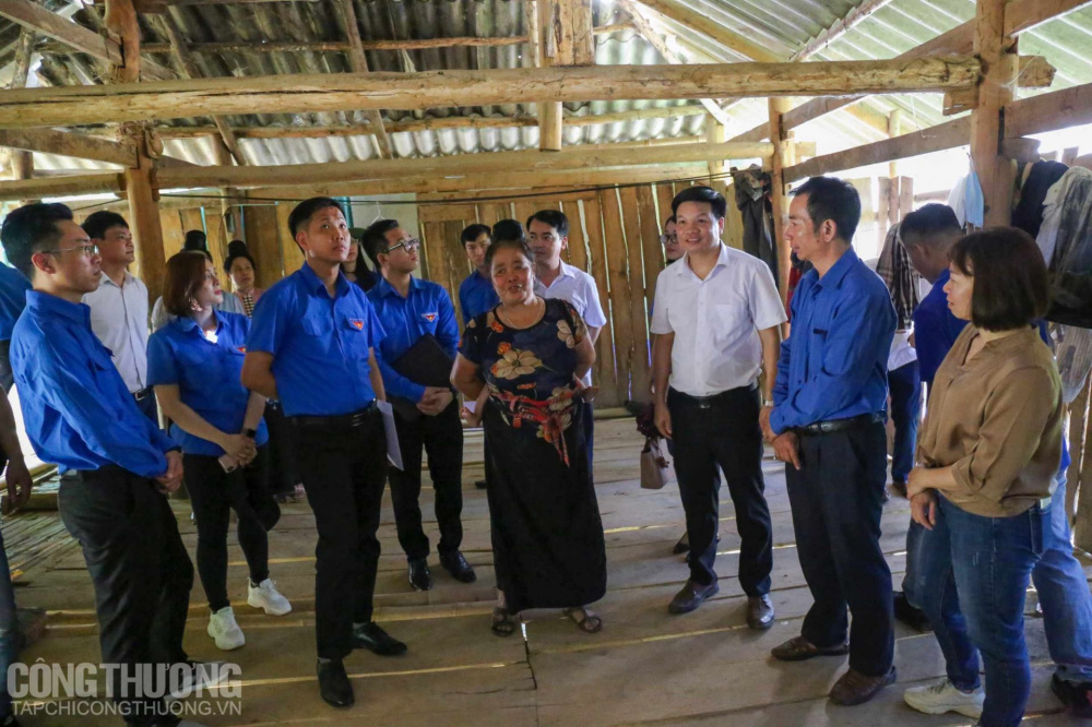 Khảo sát điểm xây dựng nhà tình nghĩa