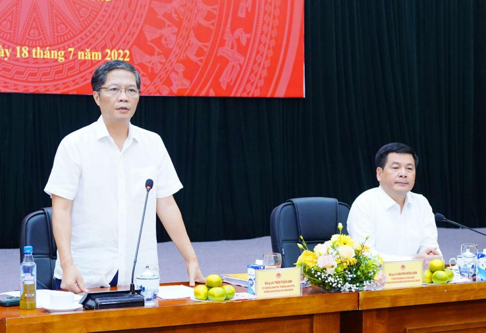 ong tran tuan anh