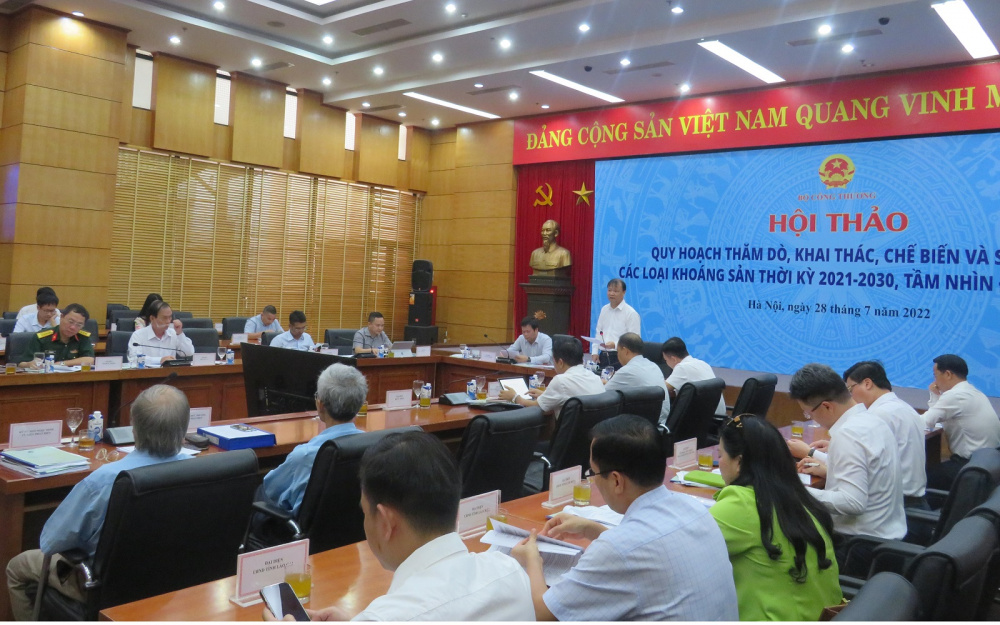 hoi thao khoang san