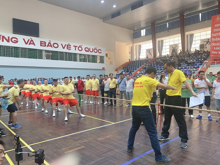 đội thi của công ty thuốc lá thăng long