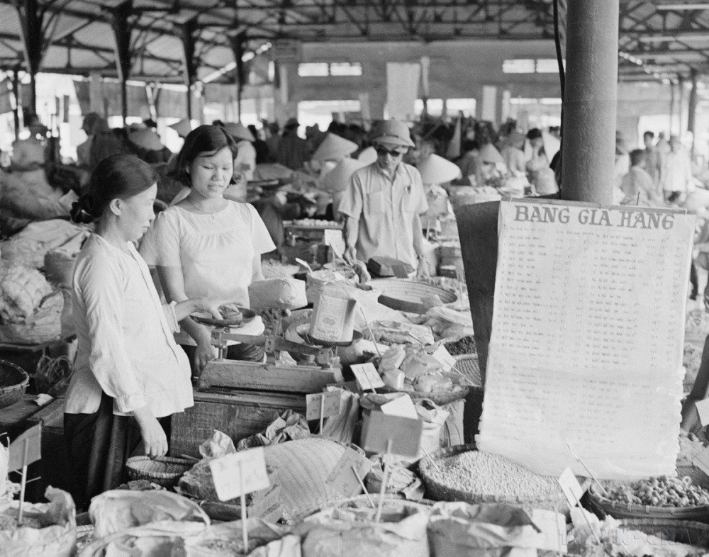 65 năm Quản lý thị trường