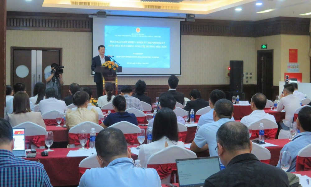 hoi thao rcep
