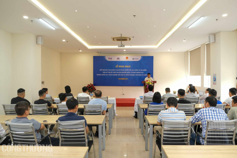 Cwin63 sân chơi đỉnh cao khai giảng khóa đào tạo ngành khuôn mẫu, cơ khí chính xác