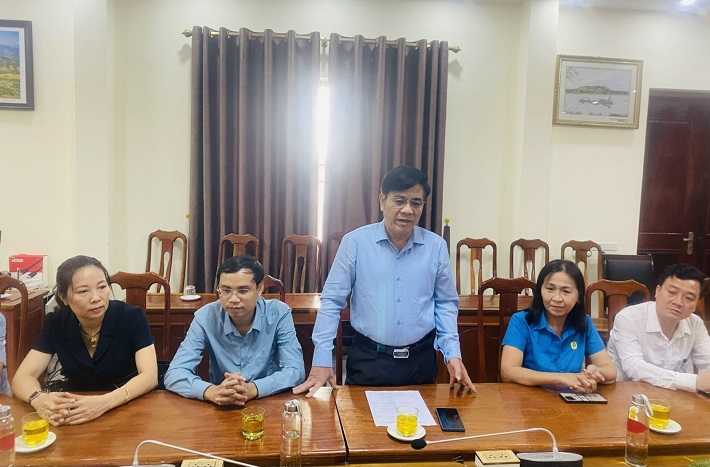 Ông Phan Đức Sơn - Phó bí thư Huyện uỷ, Chủ tịch UBND huyện Tương Dương phát biểu
