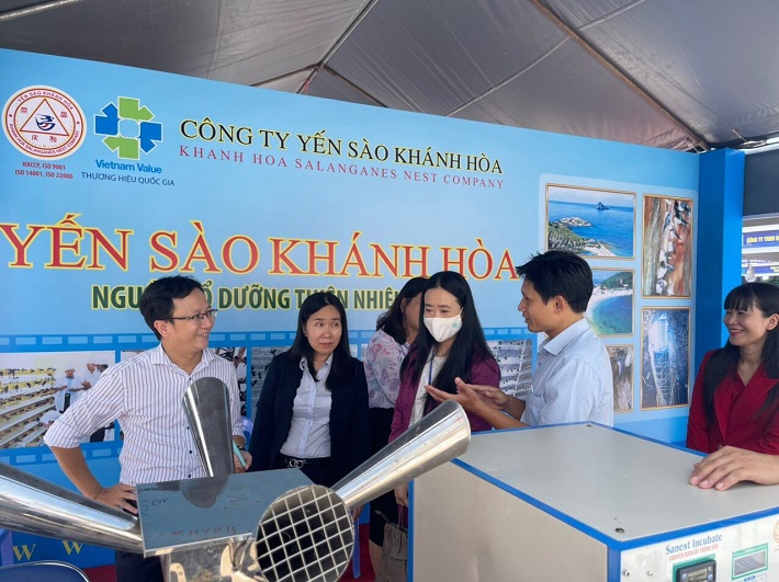 ThS Lương Công Bình - Chủ nhiệm đề tài nghiên cứu khoa học giới thiệu hệ thống quản lý và điều kiện nhà yến thông minh