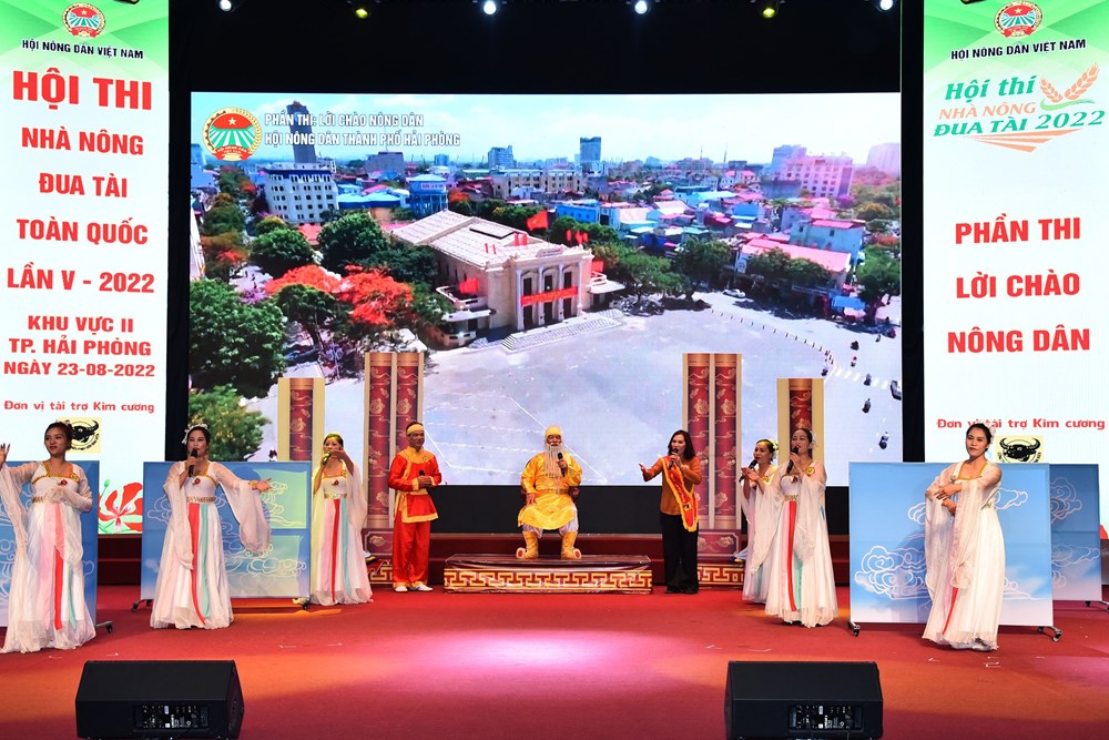 Phần thi lời chào Nông dân của đội thành phố Hải Phòng