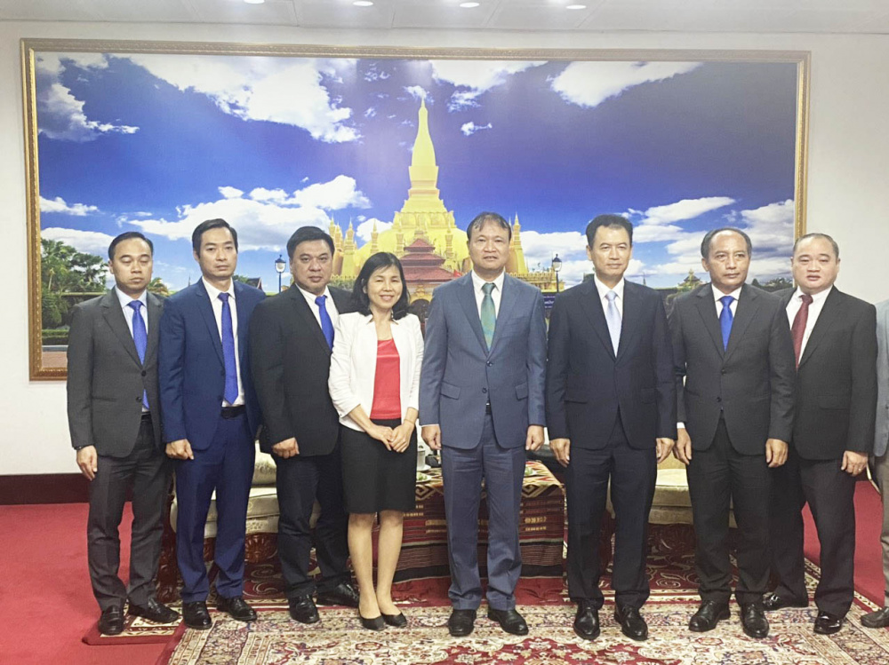 viet nam - lao