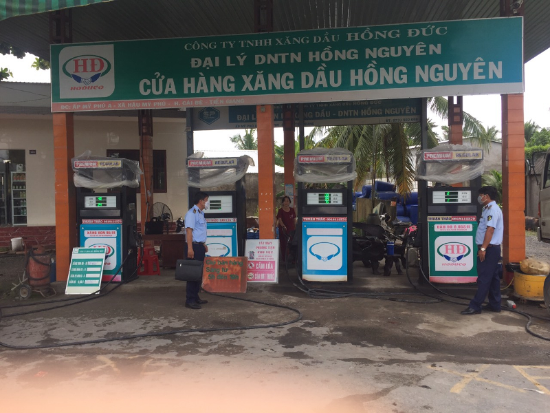 Giám sát hoạt động kinh doanh Cwin555 thể thao, casino live, bắn cá và slot nổ hũ