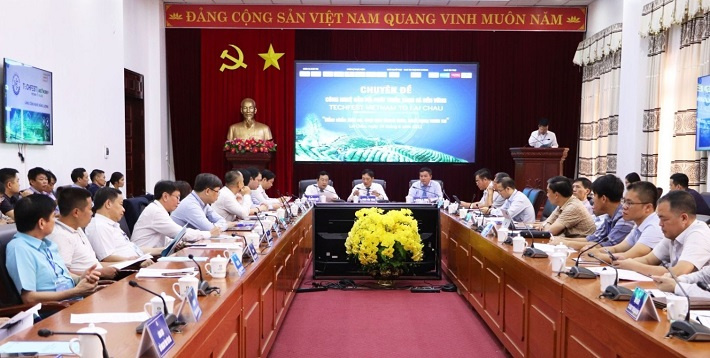 Hội thảo công nghệ gắn với phát triển năng lượng xanh