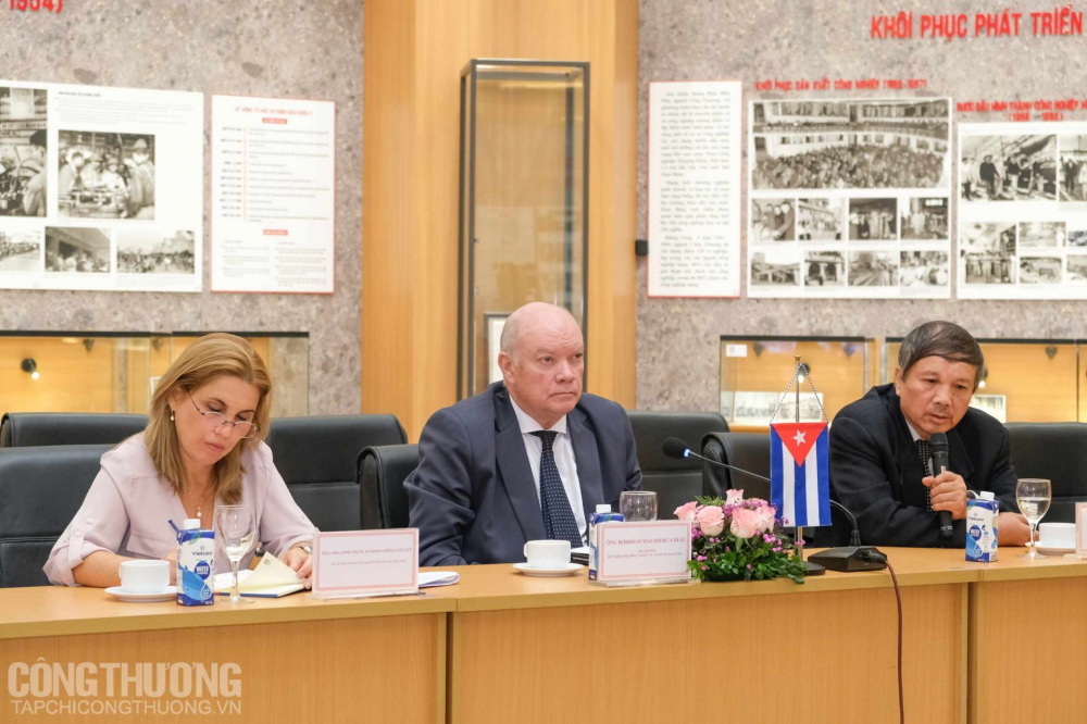 Ông Rodrigo Malmierca Diaz - Bộ trưởng Bộ Ngoại thương và Đầu tư nước ngoài Cuba