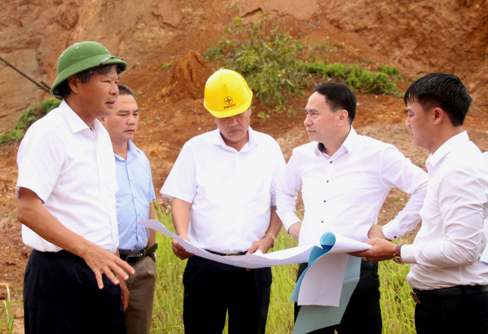 giải phóng mặt bằng