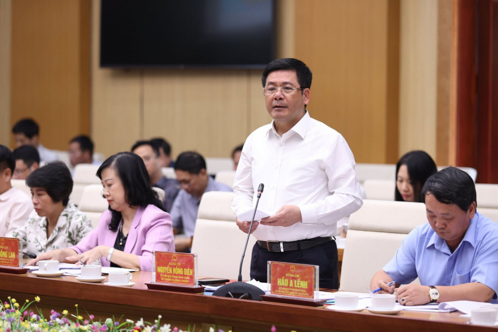 bộ trưởng Diên