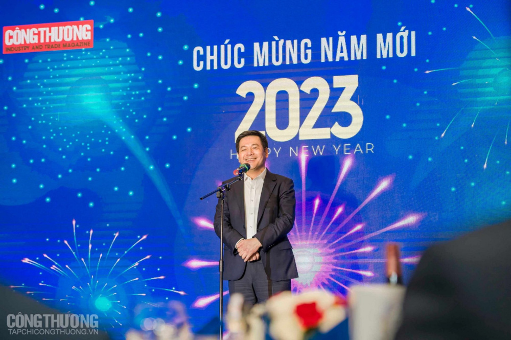 Bộ trưởng Cwin63 sân chơi đỉnh cao Nguyễn Hồng Diên ghi nhận và chúc mừng những thành tích của CWIN ✅ Nhà cái cờ bạc trực tuyến tốt nhất và Thương hiệu uy tín