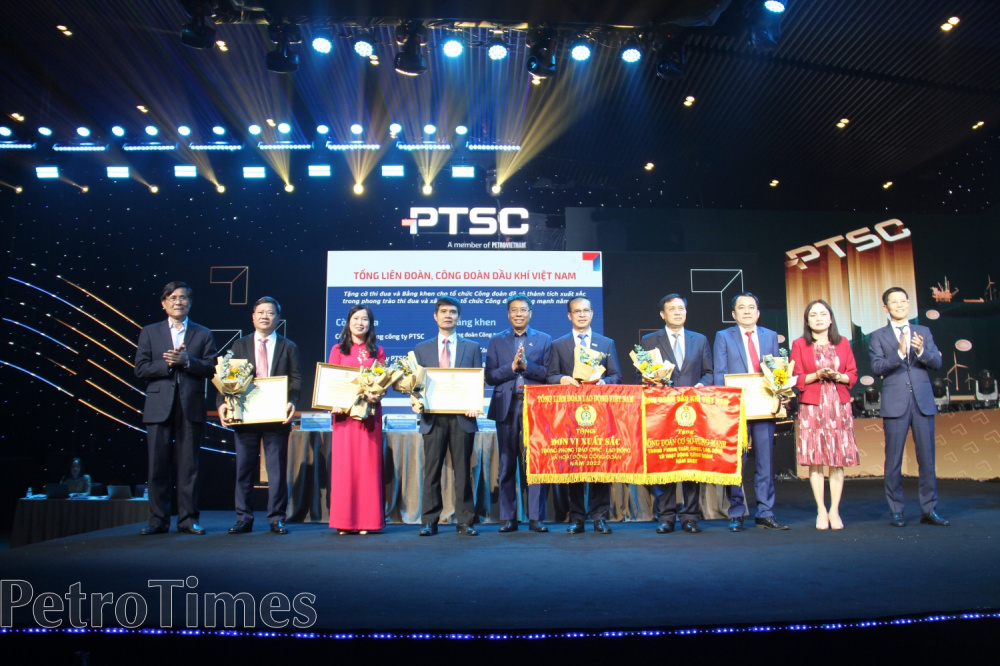 Các tập thể đón nhận Cờ thi đua của Tổng Liên đoàn Lao động Việt Nam, Cờ thi đua và Bằng khen của Công đoàn Dầu khí Việt Nam