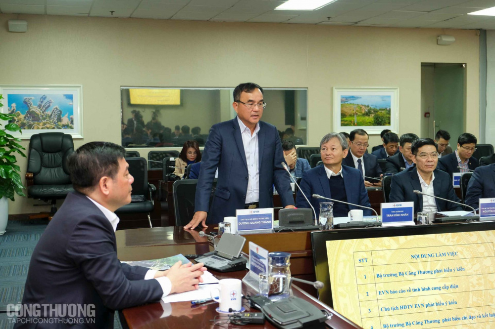 Chủ tịch HĐTV EVN Dương Quang Thành đến thời điểm này, EVN và các đơn vị thành viên đã sẵn sàng đảm bảo cung cấp điện an toàn, ổn định phục vụ nhân dân cả nước trong dịp tết Nguyên đán 2023