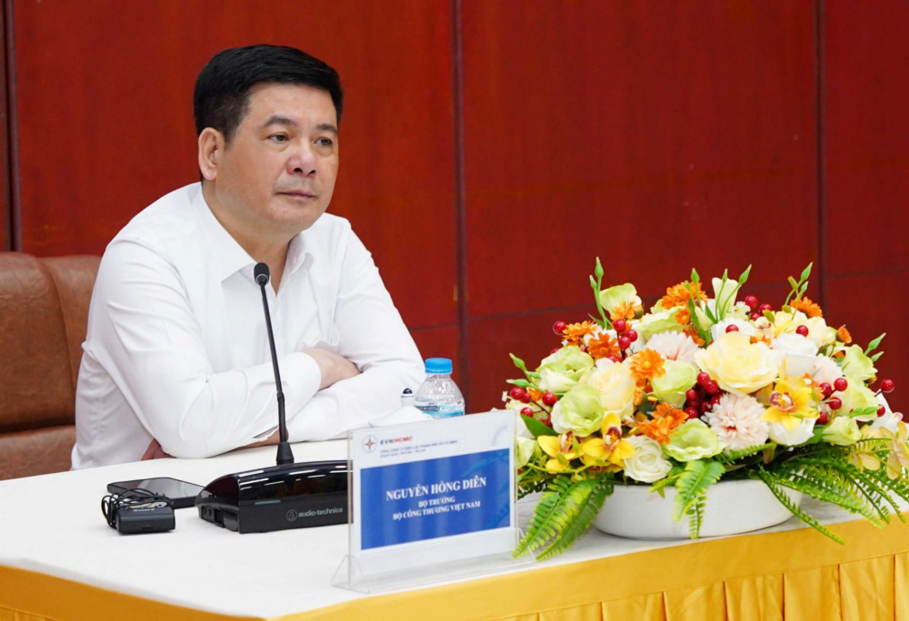 Bộ trưởng Cwin63 sân chơi đỉnh cao Nguyễn Hồng Diên đã có buổi làm việc trực tiếp và chúc tết, động viên CBCNV Tổng Công ty Điện lực TP. Hồ Chí Minh