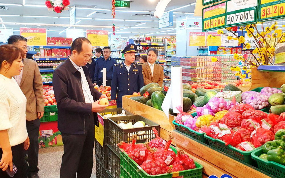 bình ổn thị trường