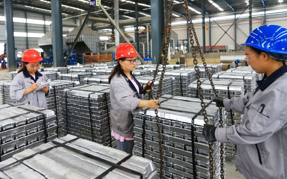 phòng vệ thương mại nhôm